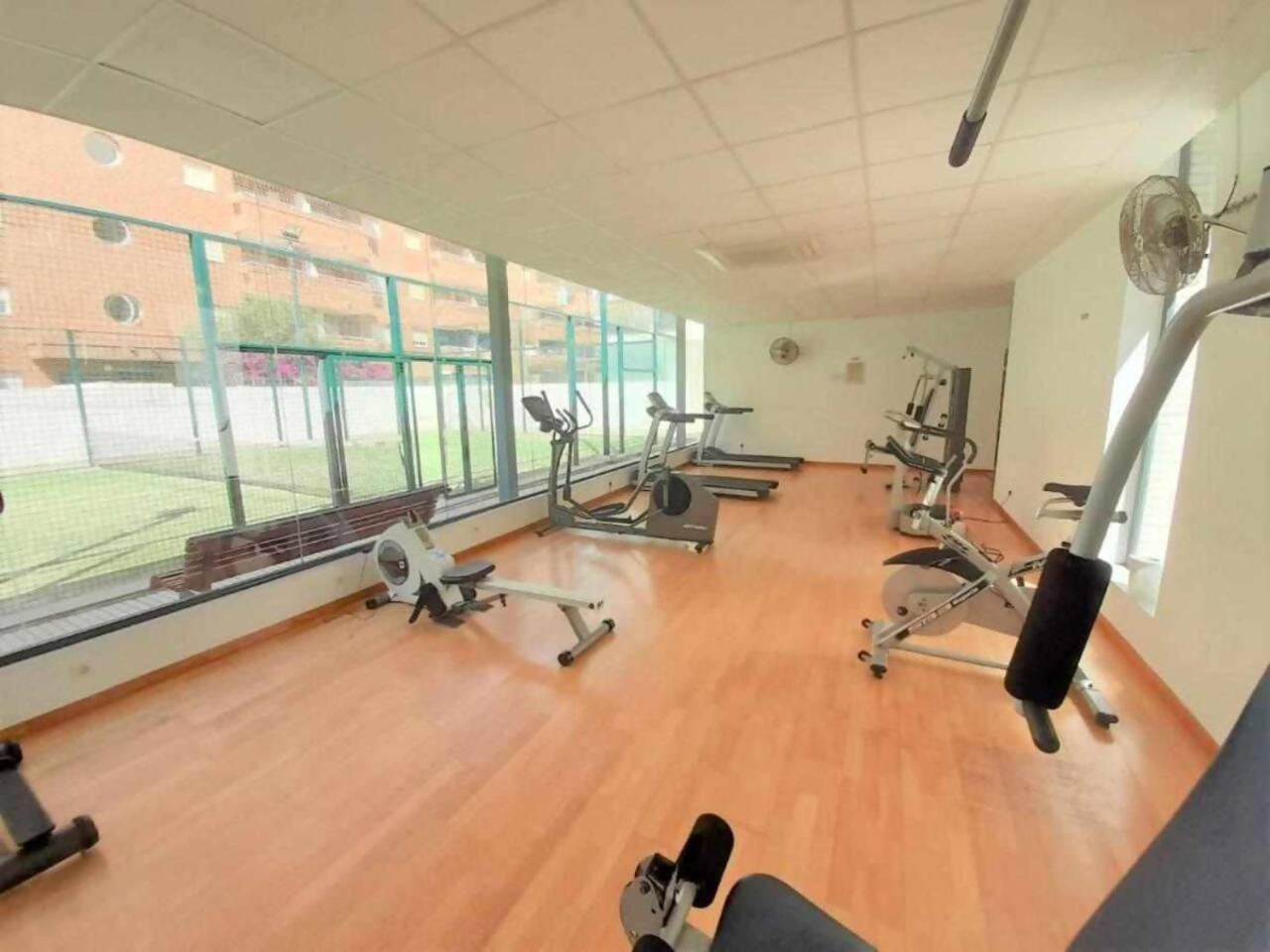 Ayf 200M Del Mar 2 Piscinas Pista De Padel Y Gym Оропеса дел Мар Екстериор снимка